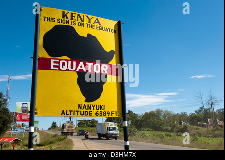 Equatore segno bordo, Nanyuki, Kenya Foto Stock