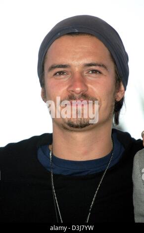 (Dpa) - attore britannico Orlando Bloom presenta il suo nuovo film "Troy' alla 57th Film Festival di Cannes, Francia, 13 maggio 2004. Nel filmato in Bloom stelle come Parigi. Foto Stock