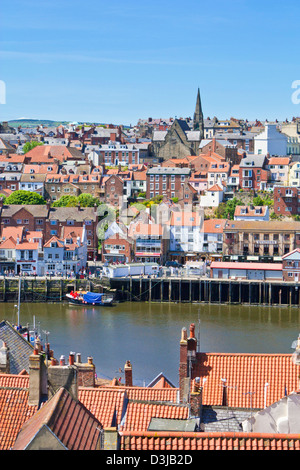 Whitby harbour quayside e pesce dock North Yorkshire England Regno Unito GB EU Europe Foto Stock