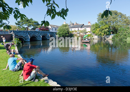 La città ponte sul fiume Avon in Christchurch. Foto Stock