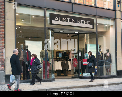 Parte anteriore del Austin Reed store a York Regno Unito. Foto Stock