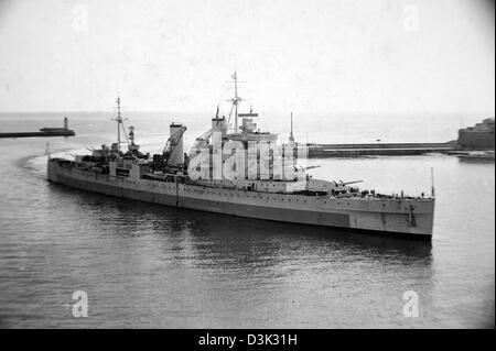 Royal Navy warship WW11 Foto Stock