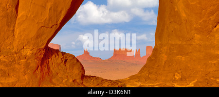 Lacrima Arch. Il Monument Valley, Arizona Foto Stock