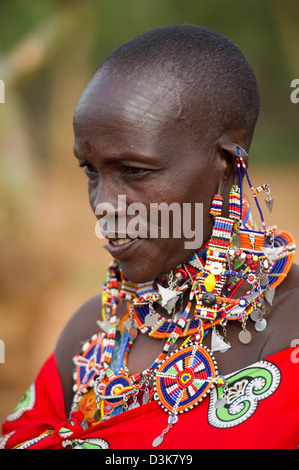 Donna Maasai, tutela di Selenkay, Kenya Foto Stock