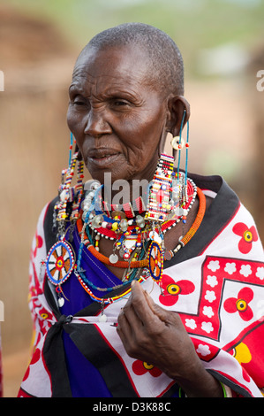 Donna Maasai, tutela di Selenkay, Kenya Foto Stock