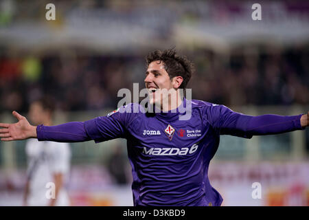 Stevan Jovetic (Fiorentina), 17 febbraio 2013 - Calcio : Stevan Jovetic della Fiorentina festeggia il suo secondo obiettivo durante l'italiano 'Serie A' match tra ACF Fiorentina 4-1 Inter Milan allo Stadio Artemio Franchi in Firenze, Italia. (Foto di Maurizio Borsari/AFLO) Foto Stock