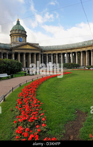 La cattedrale Kazan sulla Prospettiva Nevskij San Pietroburgo Russia Foto Stock