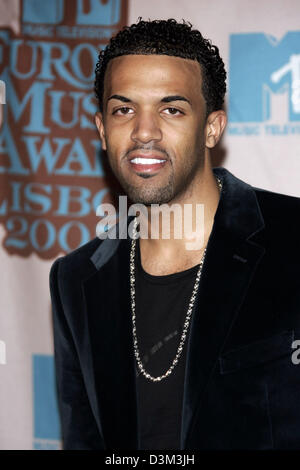 (Dpa) - il cantante britannico Craig David raffigurato nella sala stampa a MTV Europe Music Awards di Lisbona, Portogallo, 3 novembre 2005. Foto: Hubert Boesl Foto Stock