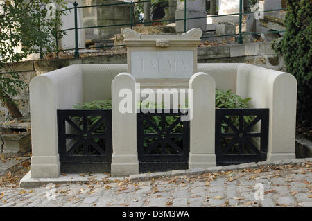 (Dpa) - l'immagine mostra la tomba di attore francese Francois Joseph Talma (15 gennaio 1763 al 19 ottobre 1826) a Parigi, Francia, 8 ottobre 2005. Foto: Helmut Heuse Foto Stock