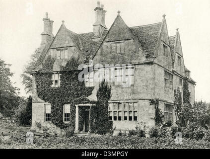 Una piastra collotipia intitolata " La Casa Padronale, Withington, Glos.' scansionati ad alta risoluzione da un libro pubblicato nel 1905. Foto Stock