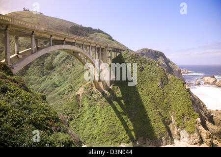 Rocky Creek Bridge, Highway 1, Big Sur Costa, CALIFORNIA, STATI UNITI D'AMERICA Foto Stock