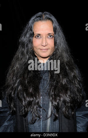 Toronto, Canada. Il 21 febbraio 2013. Illustre giuria internazionale annuncia Robert Lepage come le laureate del decimo Glenn Gould premio a Toronto al Sony Center per le Arti Performative. Nella foto, Deepa Mehta. (DCP/N8N) Foto Stock