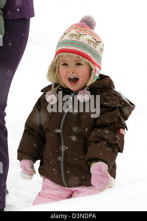 La principessa Amalia di paesi bassi nella foto durante la vacanza sulla neve in famiglia a Lech am Arlberg, Austria, 26 febbraio 2006. Foto: Albert Nieboer FUORI DEI PAESI BASSI Foto Stock