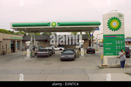 La foto mostra un BP gas station a Detroit, STATI UNITI D'AMERICA, 01 giugno 2006. Foto: Harry Melchert Foto Stock