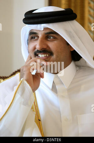 Il Qatar vice righello sheik Tamin bin Hamad bin Khalifa al Thani è raffigurato nella capitale Doha, Qatar, 25 maggio 2006. Foto: Tim Brakemeier Foto Stock