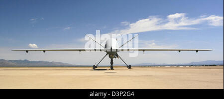 US Customs and Border Protection MQ-9 Predator B drone chiamato The Guardian. Foto Stock