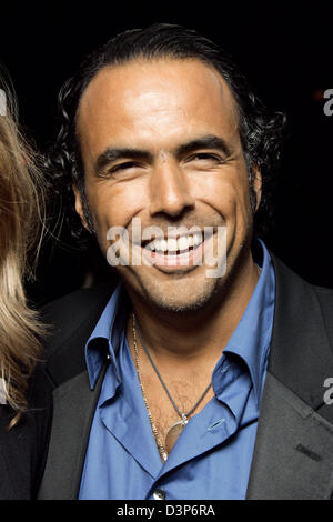 Direttore messicano Alejandro Gonzalez Inarritu arriva alla premiere di 'Babel' a Roy Thomson Hall di Toronto, Canada, Sabato, 9 settembre 2006. Foto: Hubert Boesl Foto Stock