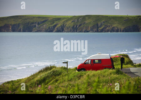 Camper Van Newgale St Brides Bay Haverfordwest Pembrokeshire Wales Foto Stock