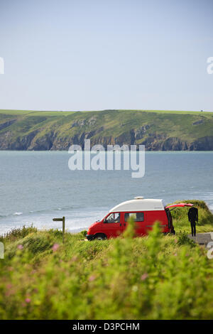 Camper Van Newgale St Brides Bay Haverfordwest Pembrokeshire Wales Foto Stock