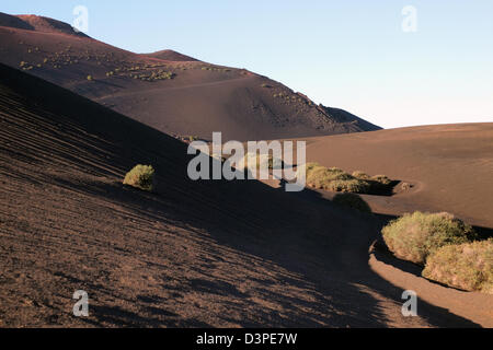 Volcanic dune di sabbia in Timanfaya, Lanzarote spagna isole canarie Foto Stock