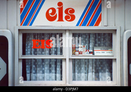 Berlino, GDR un gelato vetrina Foto Stock