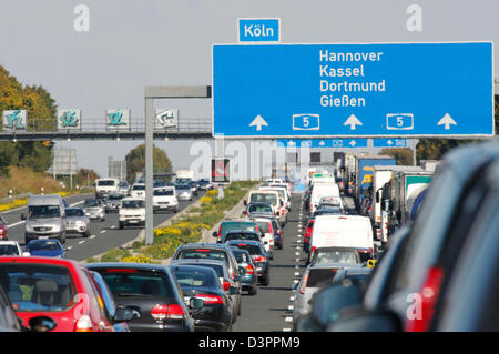 Frankfurt am Main, Germania, un ingorgo sull'autostrada A5 Foto Stock