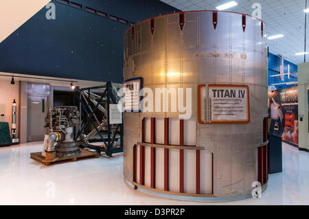 Titan missile display, Ali sopra le Montagne Rocciose Museo dell'aria e dello spazio, Denver, Colorado. Foto Stock