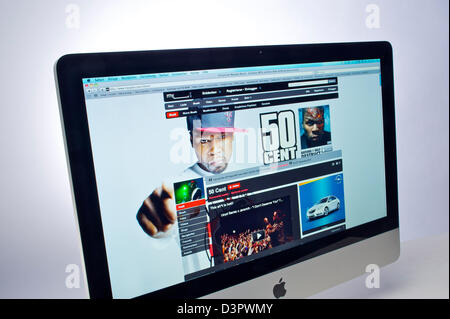 Amburgo, Germania, Myspace sito web su un computer Apple iMac Foto Stock