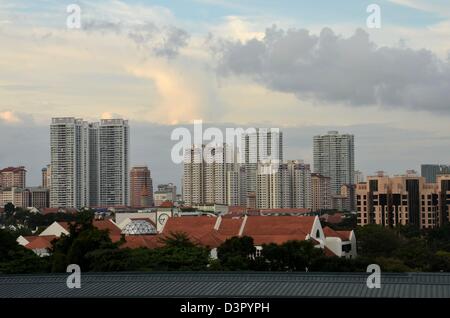 Central Singapore skyline di edificio con torre dell'orologio Foto Stock
