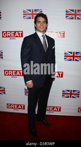 Los Angeles, Stati Uniti d'America. Il 22 febbraio 2013. Attore Henry Cavill arriva al grande British Film Reception presso British Console Generale della residenza a Los Angeles, Stati Uniti d'America, il 22 febbraio 2013. Foto: Hubert Boesl/dpa/Alamy Live News Foto Stock