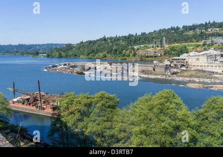 Oregon City, Oregon, il Williamette Falls si trova nei pressi di Oregon City sono la seconda più grande cade negli Stati Uniti Foto Stock