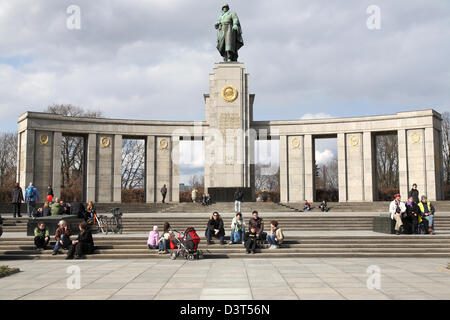 Berlino, Germania, Sovietici Memoriale di guerra nel Tiergarten Foto Stock