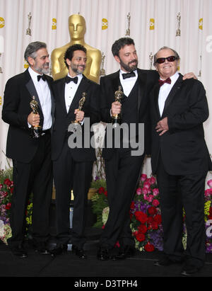 GEORGE CLOONEY e Grant Heslov & Jack Nicholson & BEN AFFLECK 85TH ACADEMY AWARDS PRESSROOM DOLBY Theatre di LOS ANGELES CALIFORN Foto Stock