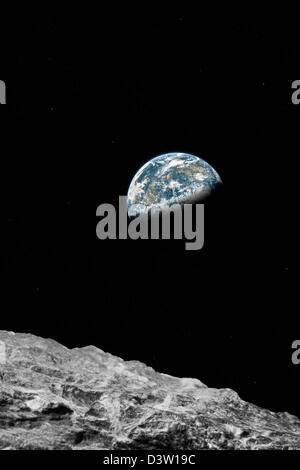 Terra che sorge sopra la luna Foto Stock
