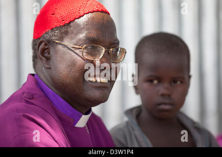 BOR, SUD SUDAN, 19 Novembre 2012: Arcivescovo Daniel Deng, della chiesa episcopale del Sudan la International Care Center Foto Stock