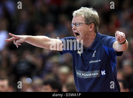 Internazional-islandese Snorri Sturluson Gudjonsson (L) e Vignir Svavarsson vengono devastati dopo la pallamano campionato mondiale 2007 trimestre partita finale Islanda vs Danimarca ad Amburgo, Germania, martedì, 30 gennaio 2007. L'Islanda ha perso la partita 41-42. Foto: Maurizio Gambarini Foto Stock