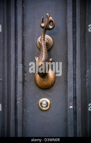 Vintage Dolphin maniglia della porta Foto Stock