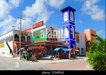 Costa Maya Messico spiaggia dei Caraibi Porto Crocieristico Area dello Shopping Foto Stock