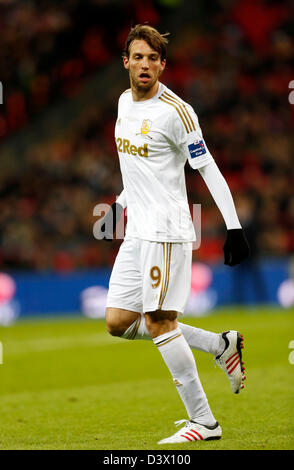 Londra, Regno Unito. 24 febbraio 2013. Swansea's Michu in azione..Bradford City v Swansea City- Capital One Cup Final - Wembley Stadium, Londra- 24/02/13 - Picture David Klein/Sportimage/Alamy Live News Foto Stock