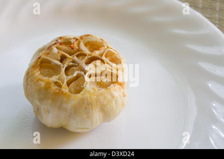 Close up di carni arrosto BULBO Aglio Foto Stock