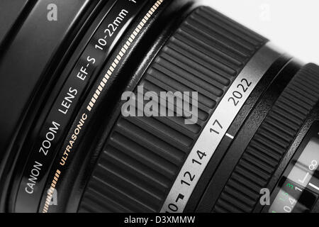 Cannone EF-S 10-22mm f3.5 4-5 obiettivo grandangolare Foto Stock