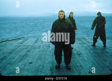 Questa fotografia della James Smith Special Collection mostra la USS Kearsarge, una portaerei navale, con lo squadrone VF-53. Cattura la storia dell'aviazione militare, le operazioni navali e il ruolo della portaerei durante il suo servizio nella Marina degli Stati Uniti. Foto Stock