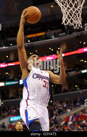 Los Angeles, California, USA. Il 26 febbraio 2013. Los Angeles, CA. Los Angeles Clippers le piccole avanti Grant Hill (33) va per un lay up durante il gioco NBA tra i Los Angeles Clippers e il Charlotte Bobcats a Staples Center a Los Angeles, CA. David cofano/CSM/Alamy Live News Foto Stock