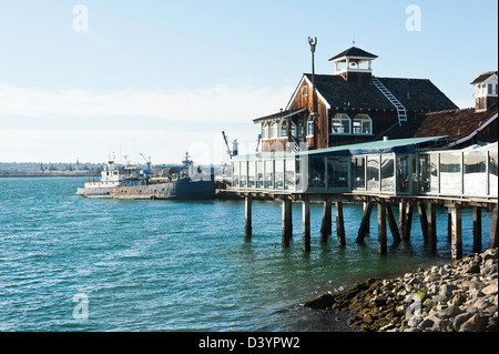 Il Molo Cafe e ristorante in Seaport Village Area del Porto di San Diego in California, Stati Uniti d'America STATI UNITI D'AMERICA Foto Stock