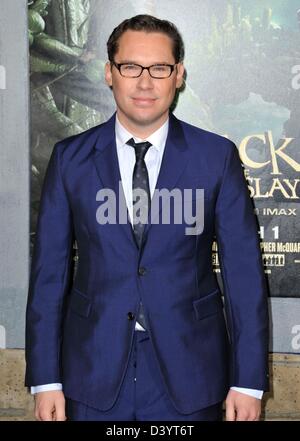 Bryan Singer presso gli arrivi per JACK IL GIGANTE CACCIATRICE Premiere, TCL (in precedenza Grauman's) Chinese Theatre di Los Angeles, CA, 26 febbraio 2013. Foto di: Dee Cercone/Everett Collection Foto Stock