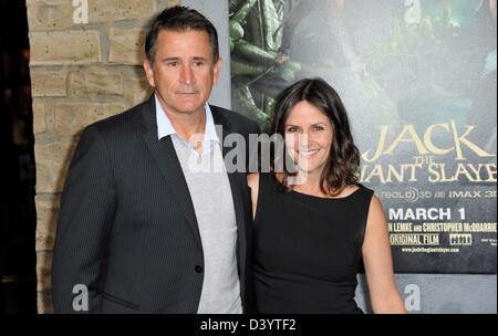 Anthony LaPaglia presso gli arrivi per JACK IL GIGANTE CACCIATRICE Premiere, TCL (in precedenza Grauman's) Chinese Theatre di Los Angeles, CA, 26 febbraio 2013. Foto di: Dee Cercone/Everett Collection Foto Stock