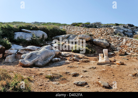 Naxos. Le Cicladi. La Grecia. Il Kouros di Farangi layss abbandonata presso le antiche cave di marmo della valle di Melanes sull isola di Naxos Foto Stock