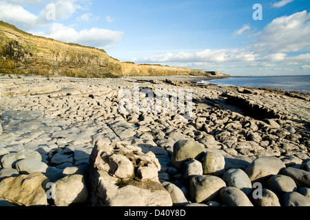 Col Huw Bay, Llantwit Major, Glamorgan Heritage Costa, Vale of Glamorgan, South Wales, Regno Unito. Foto Stock