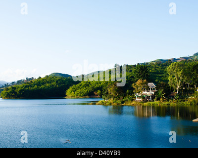 Casa nei dintorni di Mae Suay serbatoio, Chiang Rai, Thailandia Foto Stock