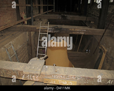 Fabbricazione di nuove campane per i 850 anni della Cattedrale di Notre Dame de Paris,fonderia di campane,Cornille-Havard,Villedieu-les-Poeles,Manche Foto Stock